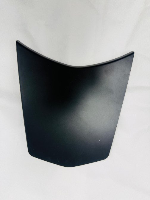 ARKA TUTACAK DEMİRİ ÜST PLASTİK DEKORU SİYAH (PRECIO250 MAX)