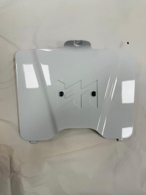 ÖN BASAMAK PLASTİĞİ KAPAĞI BEYAZ (NEON125)